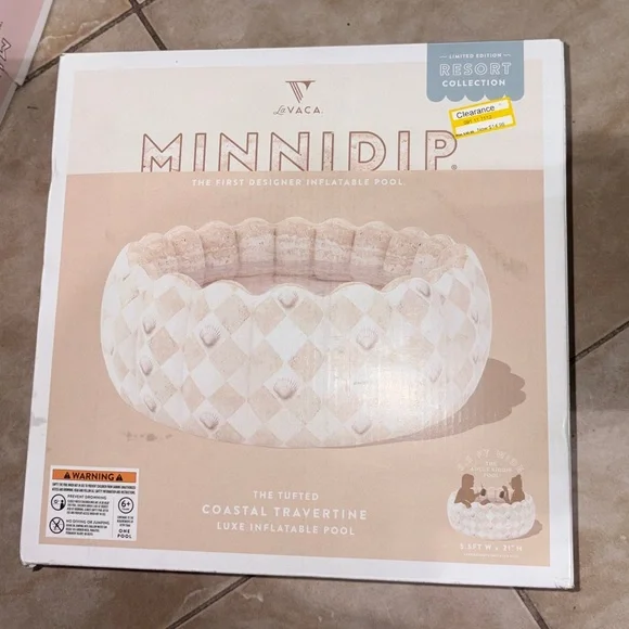 Inflatable Shell Pattern Pool - Picture 3 of 4